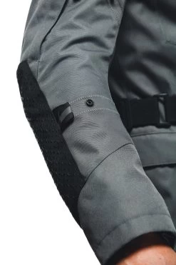 Dainese Ladakh 3L D-Dry Jacket -Best Motorcycle Equipment ladakh 3l d dry b6209153 4e2d 4791 838c 2dbb6f227301